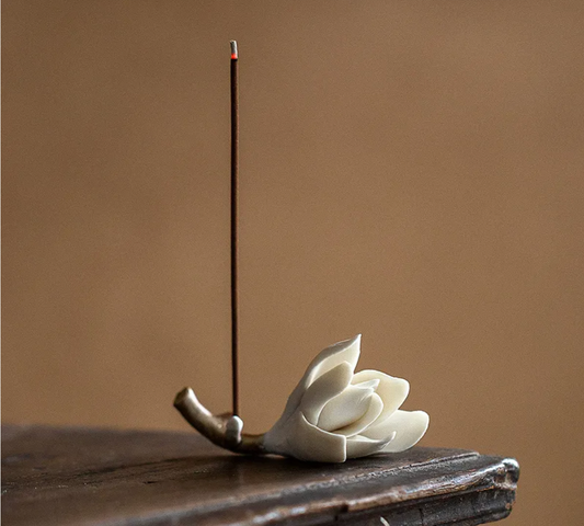 Magnolia rökelsehållare i keramik